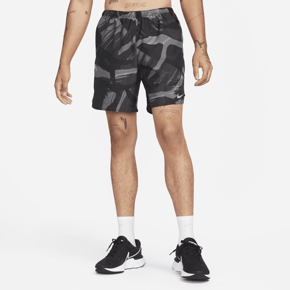 Nike Challenger Mens 7" Brief Lined Camo Training Gym Shorts - Picture 2 of 11